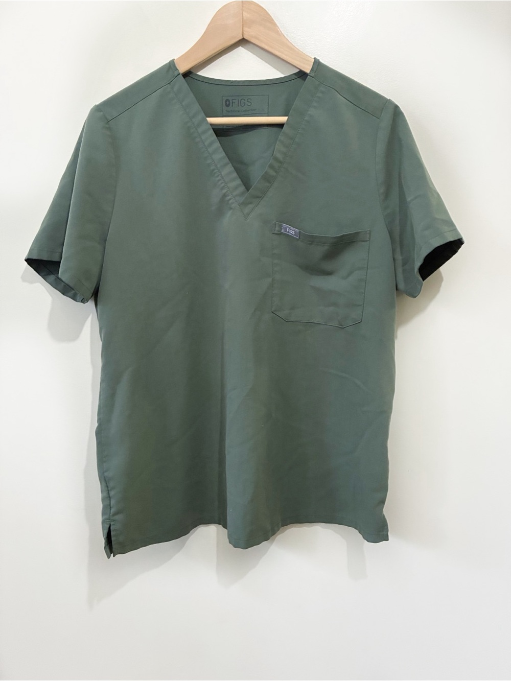 FIGS Catarina Scrub Top Size Large Womens Moss Green PO#FW1000